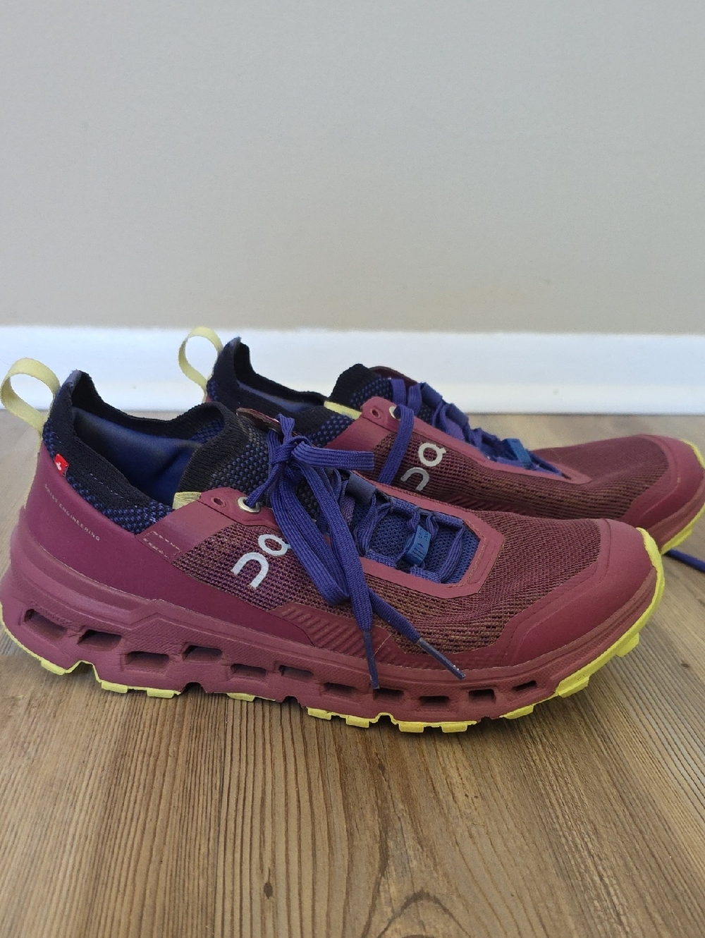Womens's On Running Cloudultra Trail Running Shoes 7.5